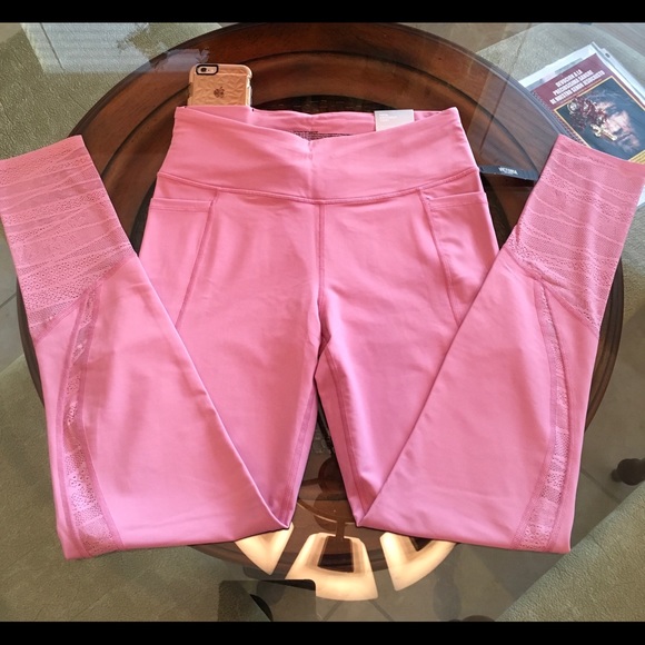 ❤️Total Knockout By Victoria Sport Tight ❤️ - Picture 3 of 3